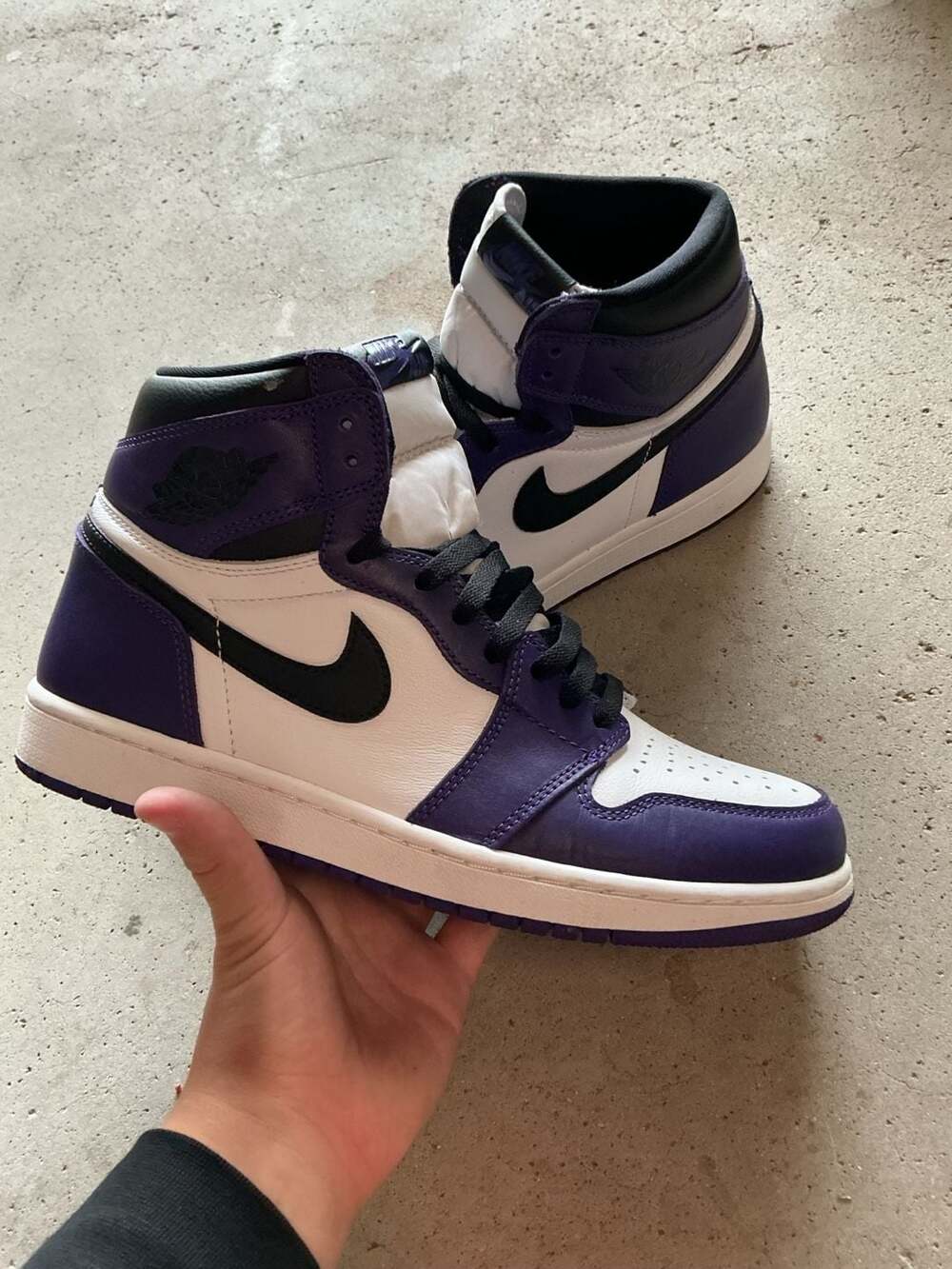 Nike Air Jordan 1 Retro High OG Court Purple 2.0 Sneakers Size 9.5
